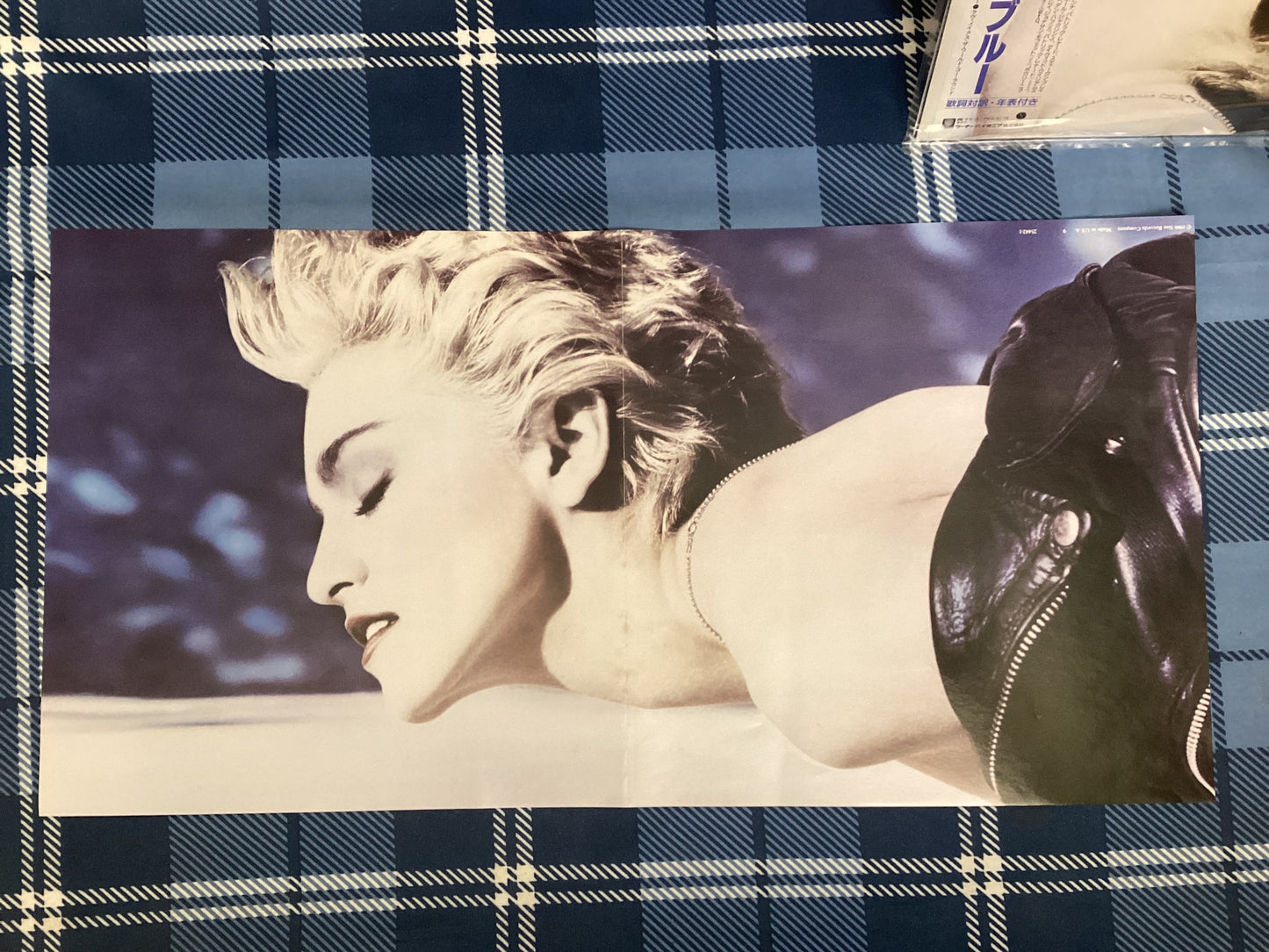 Madonna - True Blue With Poster